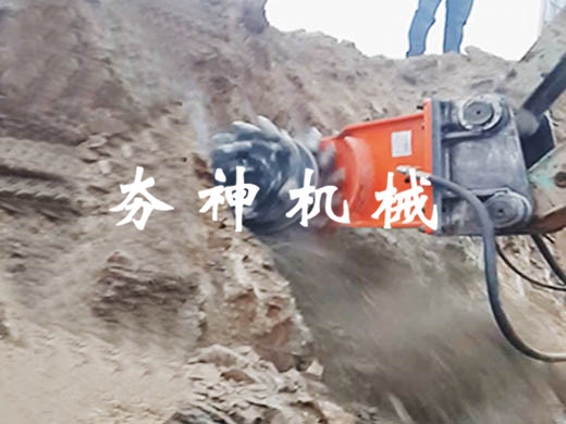 RW系列卧式液压岩土铣挖机应用